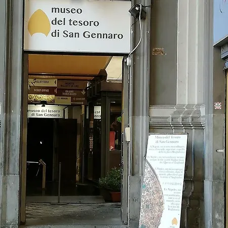 Apartment Decumano *