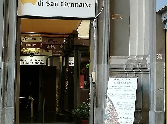 Apartment Decumano *